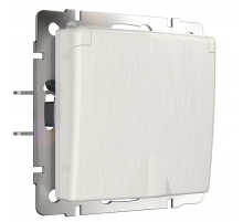 Розетка влагозащишенная с заземлением с защитной крышкой и шторками Werkel перламутровый рифленый W1171213 4690389161056