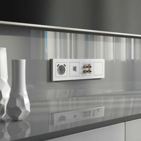 Акустическая розетка Werkel Hammer х4 белый W1285001 4690389163104