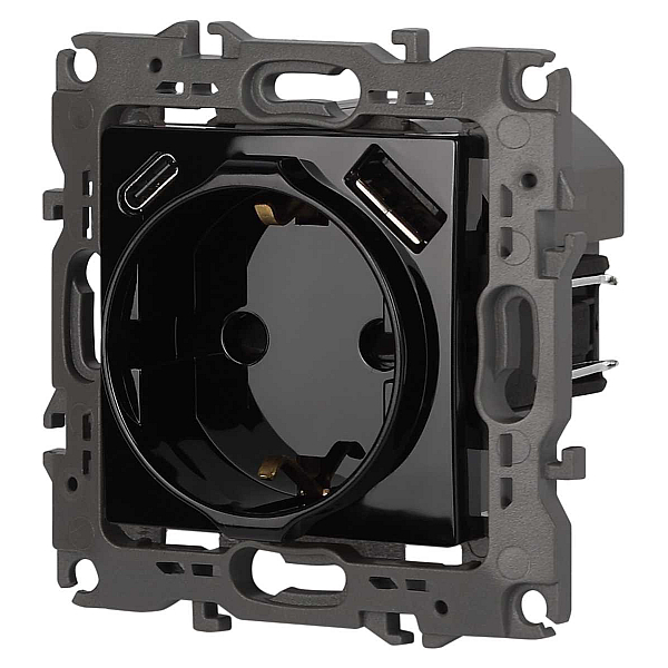 Розетка ЭРА Серия 12 12-4108-06 2P+E 16A-250В со шторками с USB type-A+C 5В-3А чёрный Б0067746