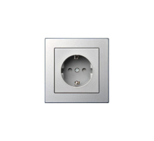 Розетка 2P+E Liregus Epsilon со шторками серебро 28-1753