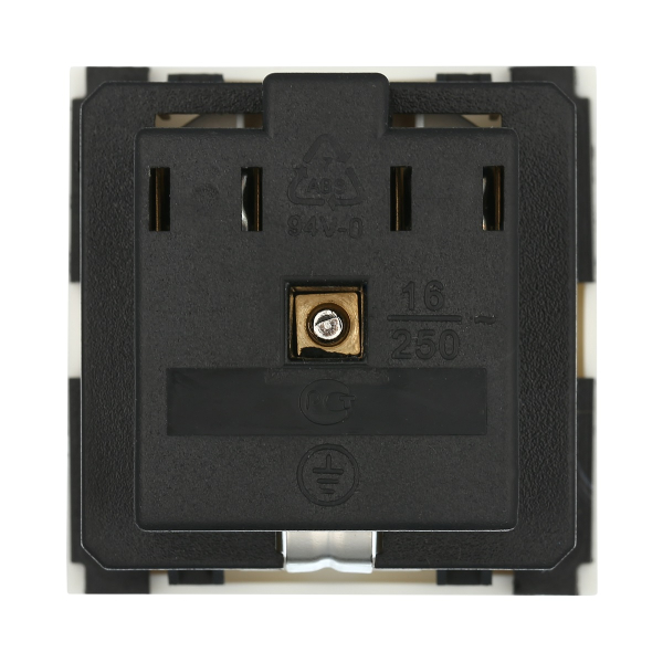 Розетка LK Studio с з/к, со шторками матовая поверхность (белый) LK45 851404-1