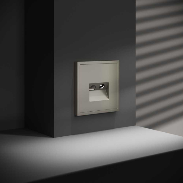 Розетка телевизионная встраиваемая Voltum S70 TV+RJ45 кат. 6 шелк VLS060704