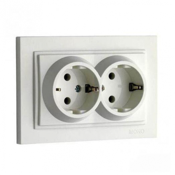 Розетка 2К+З двойная Mono Electric Despina 16A 250V винтовое подключение слоновая кость 102-010004-120 Розетка 2К+З двойная Mono Electric Despina 16A 250V винтовое подключение слоновая кость 102-010004-120