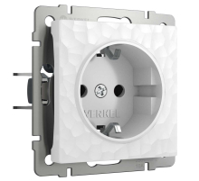 Розетка Werkel Hammer с заземлением и шторками белый W1271101 4690389162817