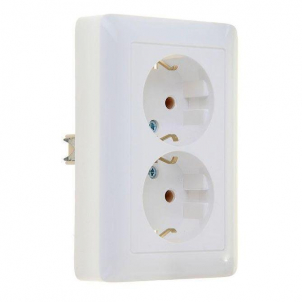 Розетка двойная 2К+З Systeme Electric Хит 16A 250V белая RS16-236-B