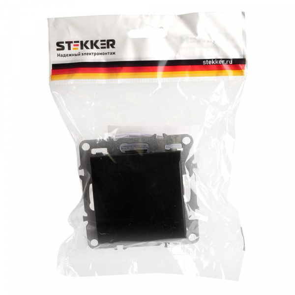 Розетка 2P+PE Stekker Эрна с крышкой черный PST16-9112-03 49156 Розетка 2P+PE Stekker Эрна с крышкой черный PST16-9112-03 49156