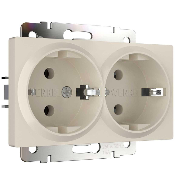 Розетка двойная с заземлением Werkel айвори матовый W1172062 4690389192142