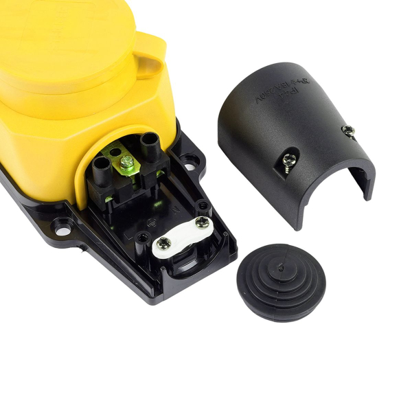 Розетка переносная 4-местная 2P+PE Stekker Одри с крышкой желтый RST16-24-44-6 49406