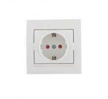 Розетка с защитой от детей Lezard Deriy белая 702-0202-124