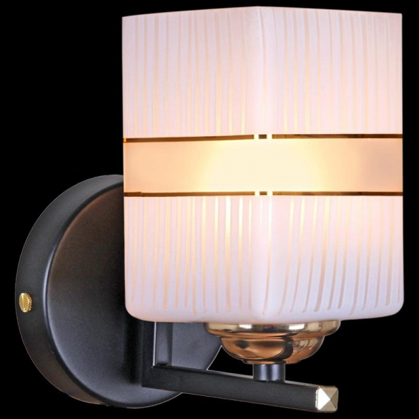 Бра Reluce 72101-0.2-01 BK+FGD Бра Reluce 72101-0.2-01 BK+FGD