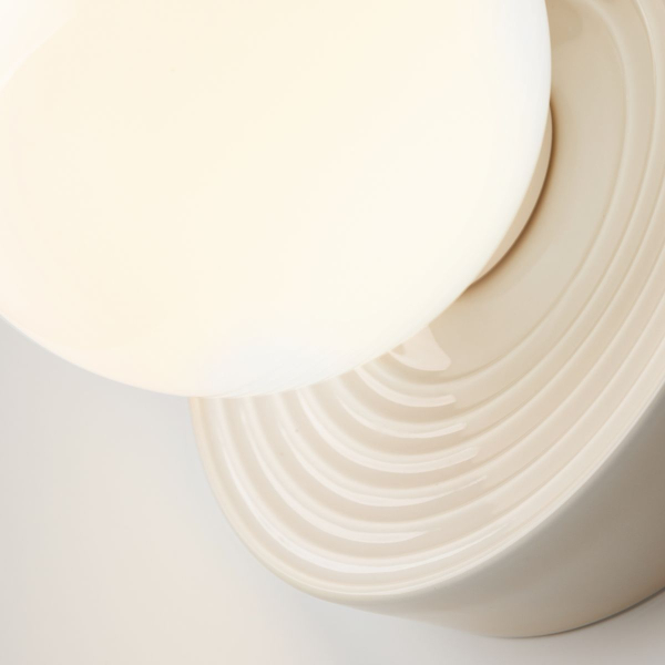 Бра Maytoni Modern MOD403WL-01BG