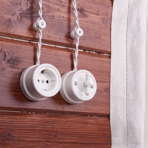 Ретро кабель Werkel витой двухжильный 2,5 мм белый W6452301 4690389165436