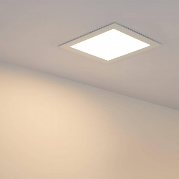 Встраиваемый светодиодный светильник Arlight DL-225x225M-21W Warm White 020137 Встраиваемый светодиодный светильник Arlight DL-225x225M-21W Warm White 020137