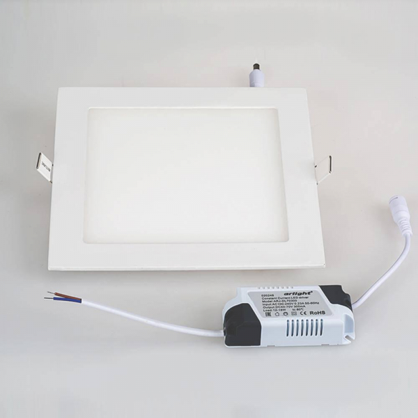 Встраиваемый светодиодный светильник Arlight DL-192x192M-18W Warm White 020134 Встраиваемый светодиодный светильник Arlight DL-192x192M-18W Warm White 020134