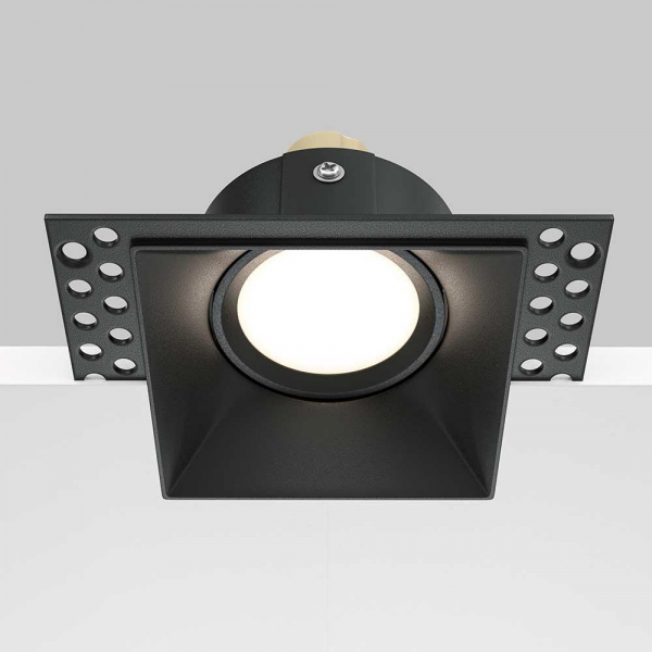 Встраиваемый светильник Maytoni Technical Dot DL042-01-SQ-B Встраиваемый светильник Maytoni Technical Dot DL042-01-SQ-B