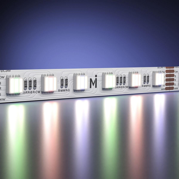 Светодиодная лента Maytoni 20W/m 60LED/m 5050SMD белый + RGB 5M 201136 Светодиодная лента Maytoni 20W/m 60LED/m 5050SMD белый + RGB 5M 201136