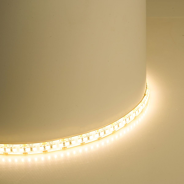 Светодиодная лента Feron LS626 17W/m 180LED/m 2835SMD 3000К 5M 51638