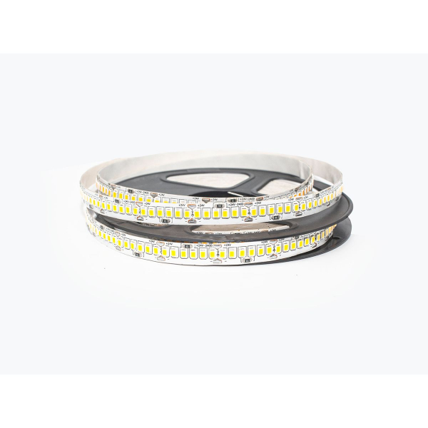 Светодиодная лента LEDS POWER 2835 240/м (21Вт/м) 24В холодная 008851 Светодиодная лента LEDS POWER 2835 240/м (21Вт/м) 24В холодная 008851