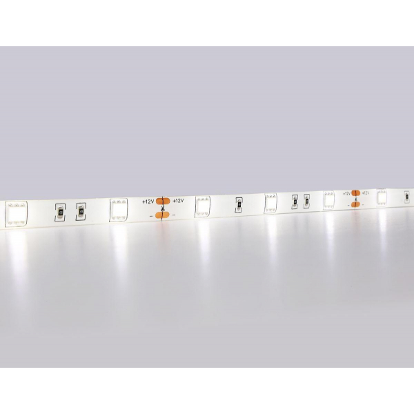 Светодиодная влагозащищенная лента Ambrella Light 7,2W/m 30LED/m 5050SMD дневной белый 5M GS1902 Светодиодная влагозащищенная лента Ambrella Light 7,2W/m 30LED/m 5050SMD дневной белый 5M GS1902