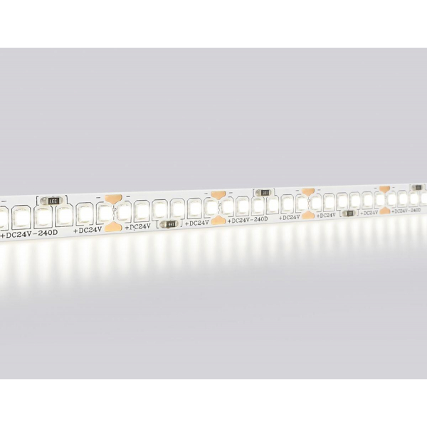 Светодиодная лента Ambrella Light 20W/m 240LED/m 2835SMD дневной белый 5M GS3402 Светодиодная лента Ambrella Light 20W/m 240LED/m 2835SMD дневной белый 5M GS3402