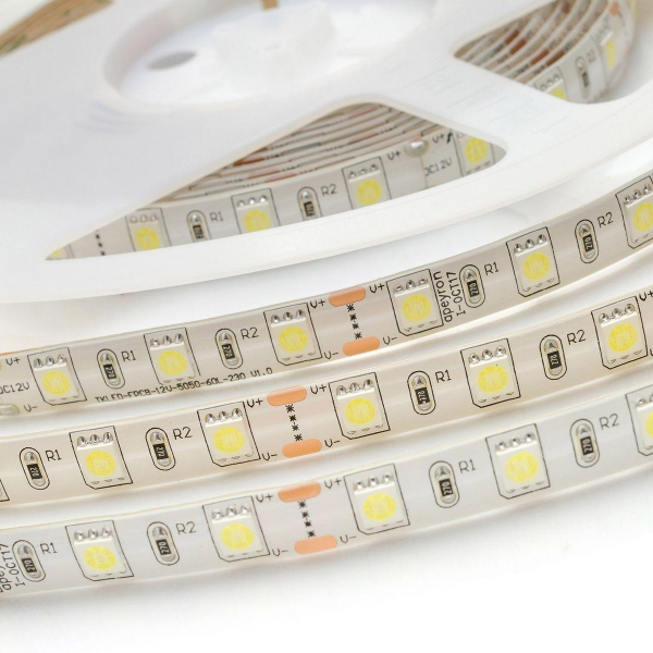 Светодиодная влагозащищенная лента Apeyron 14,4W/m 60LED/m 5050SMD холодный белый 5M 10BL Светодиодная влагозащищенная лента Apeyron 14,4W/m 60LED/m 5050SMD холодный белый 5M 10BL