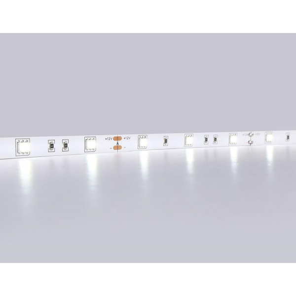 Светодиодная лента Ambrella Light 7,2W/m 30LED/m 5050SMD холодный белый 5M GS1803 Светодиодная лента Ambrella Light 7,2W/m 30LED/m 5050SMD холодный белый 5M GS1803