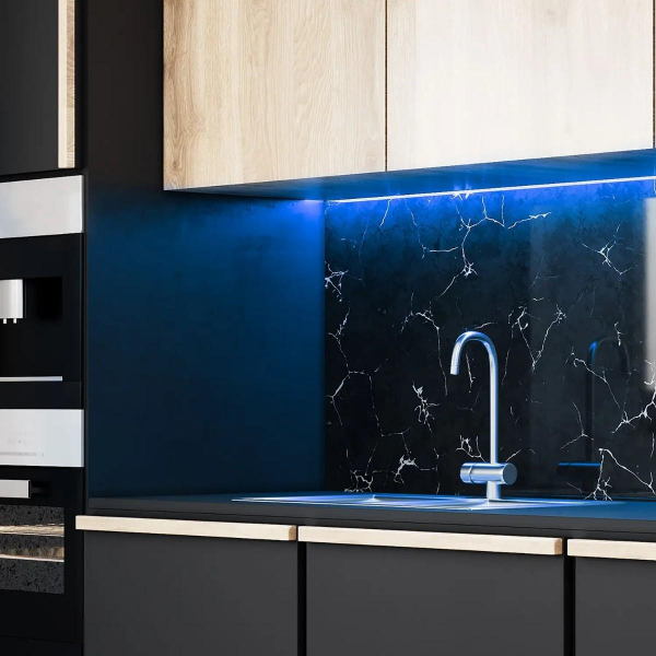 Светодиодная лента Gauss 6W/m 30LED/m 5050SMD разноцветный 3M BT010 Светодиодная лента Gauss 6W/m 30LED/m 5050SMD разноцветный 3M BT010
