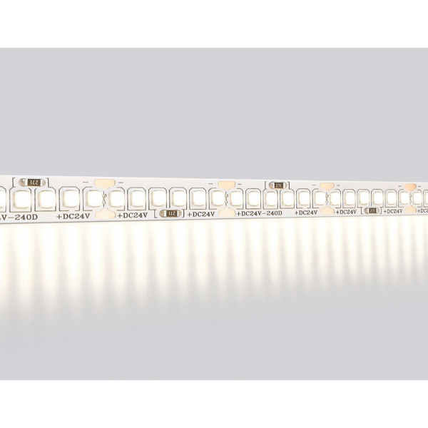 Светодиодная лента Ambrella Light 22W/m 240LED/m 2835SMD дневной белый 5M GS3502 Светодиодная лента Ambrella Light 22W/m 240LED/m 2835SMD дневной белый 5M GS3502