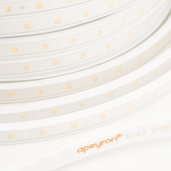 Светодиодная влагозащищенная лента Apeyron 6W/m 60LED/m 2835SMD теплый белый 25M 10-56 Светодиодная влагозащищенная лента Apeyron 6W/m 60LED/m 2835SMD теплый белый 25M 10-56