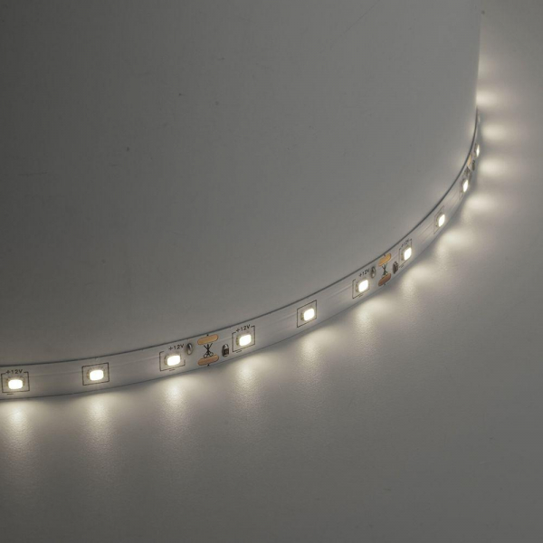 Светодиодная лента Saffit 6W/m 60LED/m 2835SMD дневной белый 5М SST01 55238 Светодиодная лента Saffit 6W/m 60LED/m 2835SMD дневной белый 5М SST01 55238