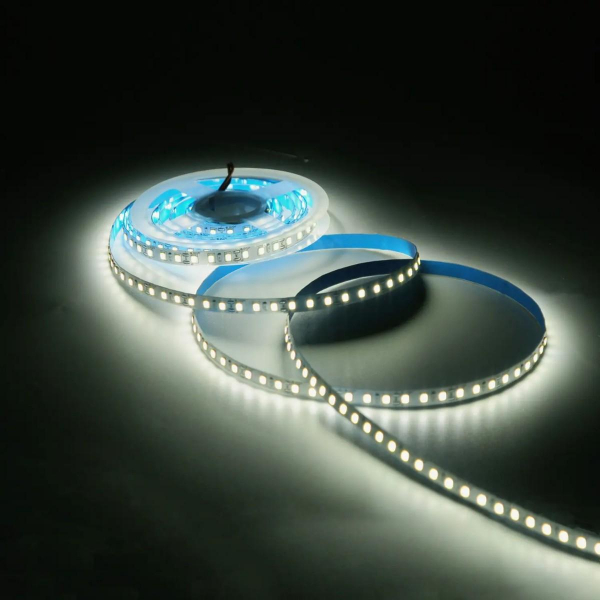 Светодиодная лента Gauss 9,6W/m 120LED/m 2835SMD теплый белый 2M BT060 Светодиодная лента Gauss 9,6W/m 120LED/m 2835SMD теплый белый 2M BT060