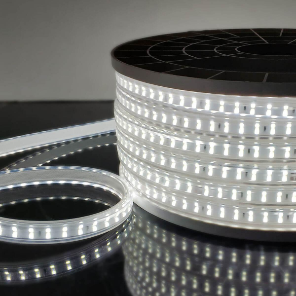 Светодиодная влагозащищенная лента Elektrostandard 18W/m 180LED/m 2835SMD холодный белый 50M a053653 Светодиодная влагозащищенная лента Elektrostandard 18W/m 180LED/m 2835SMD холодный белый 50M a053653