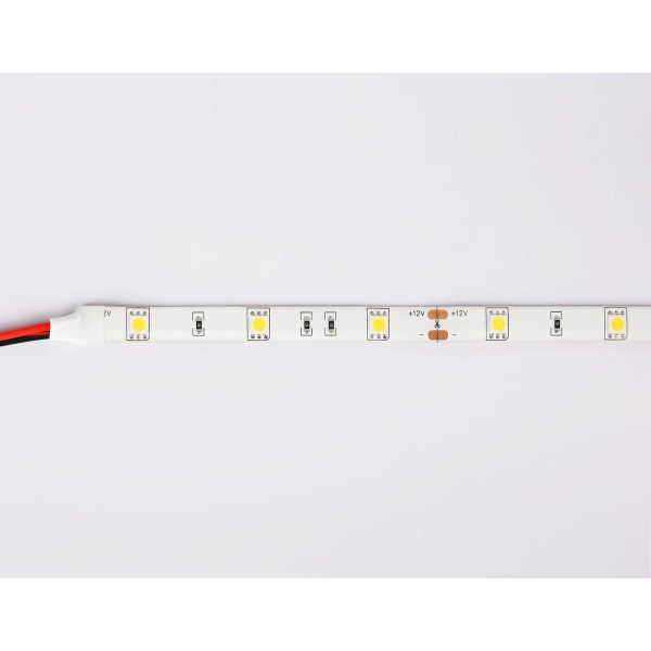 Светодиодная влагозащищенная лента Ambrella Light 7,2W/m 30LED/m 5050SMD холодный белый 5M GS1903 Светодиодная влагозащищенная лента Ambrella Light 7,2W/m 30LED/m 5050SMD холодный белый 5M GS1903