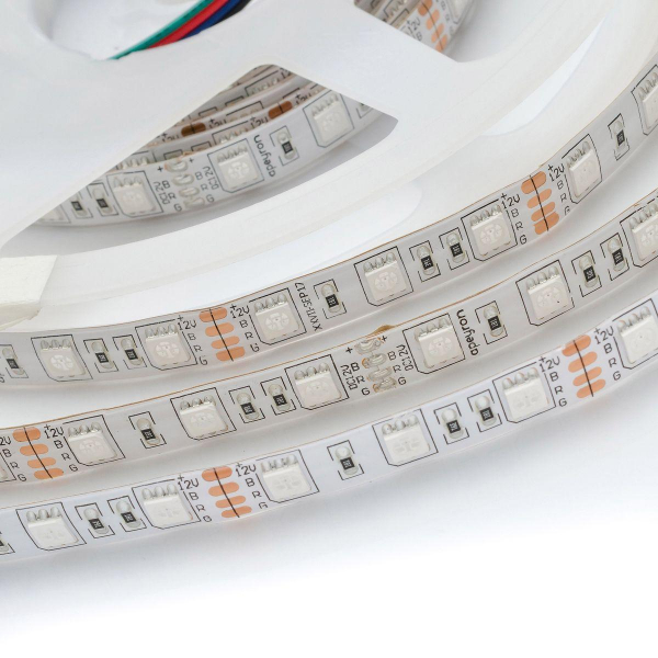 Светодиодная влагозащищенная лента Apeyron 14,4W/m 60LED/m 5050SMD разноцветная 5M 12BL Светодиодная влагозащищенная лента Apeyron 14,4W/m 60LED/m 5050SMD разноцветная 5M 12BL