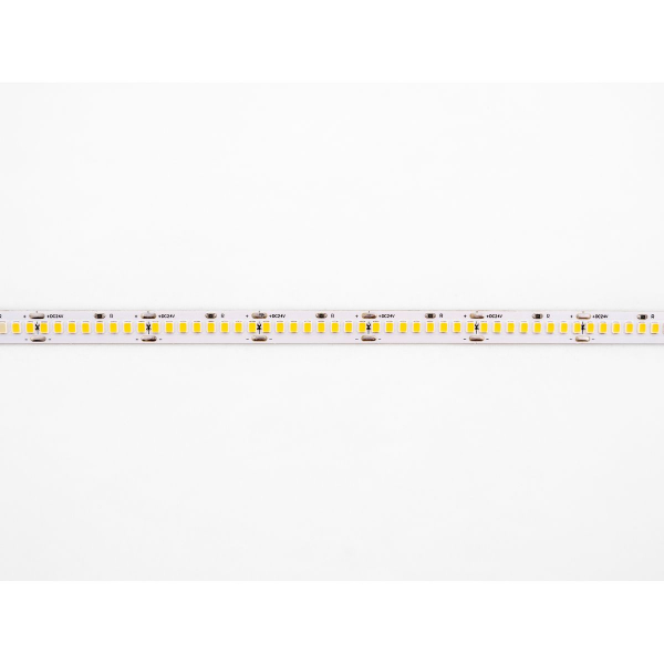 Светодиодная лента LEDS POWER 2835 240/м (22Вт/м) 24В теплая 30м/кат, серия ПРО140 005928 Светодиодная лента LEDS POWER 2835 240/м (22Вт/м) 24В теплая 30м/кат, серия ПРО140 005928