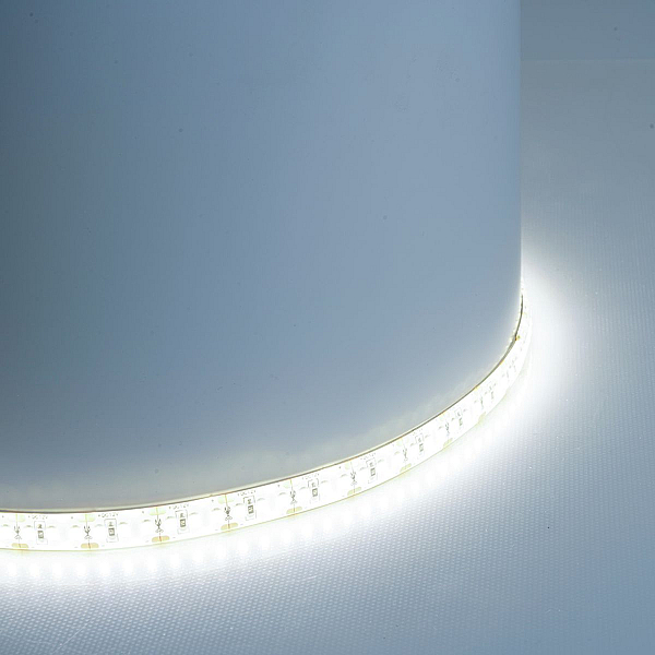 Светодиодная лента Feron LS626 17W/m 180LED/m 2835SMD 6500К 5M 51640