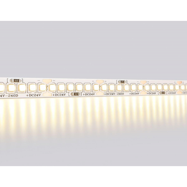 Светодиодная лента Ambrella Light 22W/m 240LED/m 2835SMD теплый белый 5M GS3501 Светодиодная лента Ambrella Light 22W/m 240LED/m 2835SMD теплый белый 5M GS3501