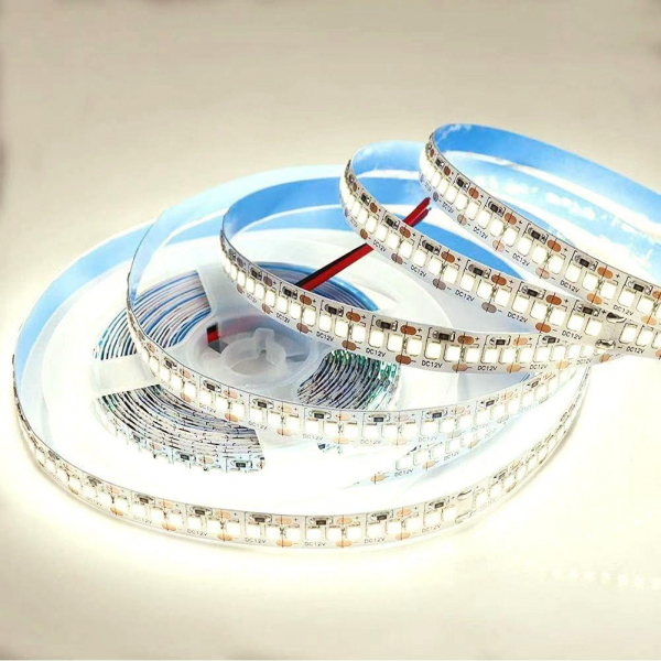 Светодиодная лента Apeyron 20W/m 240Led/m 2835SMD теплый белый 5M 00-500 Светодиодная лента Apeyron 20W/m 240Led/m 2835SMD теплый белый 5M 00-500