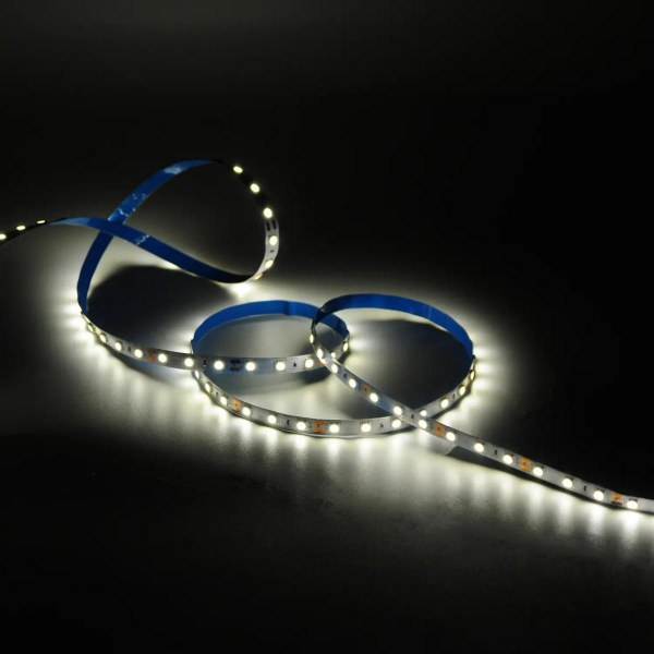 Светодиодная лента Gauss 8W/m 60LED/m 5050SMD теплый белый 3M BT022 Светодиодная лента Gauss 8W/m 60LED/m 5050SMD теплый белый 3M BT022