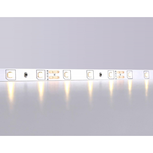 Светодиодная лента Ambrella Light 4,8W/m 60LED/m 2835SMD теплый белый 5M GS1001 Светодиодная лента Ambrella Light 4,8W/m 60LED/m 2835SMD теплый белый 5M GS1001
