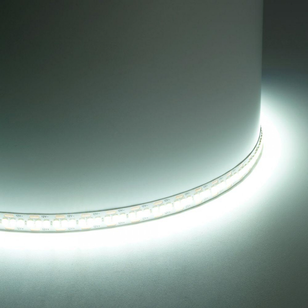 Светодиодная лента Feron 19W/m 240LED/m 2835SMD холодный белый 5М LS617 48828 Светодиодная лента Feron 19W/m 240LED/m 2835SMD холодный белый 5М LS617 48828
