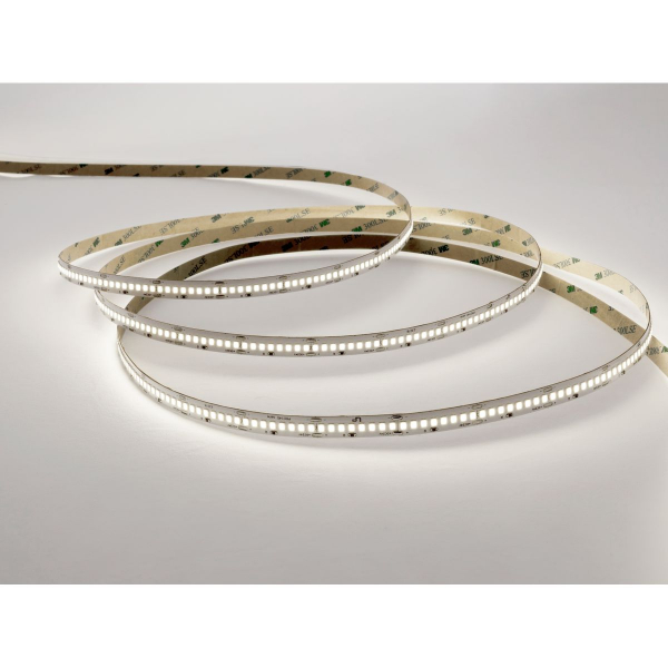 Светодиодная лента LEDS POWER 2835 240/м (22Вт/м) 24В холодная, серия ПРО140 005287 Светодиодная лента LEDS POWER 2835 240/м (22Вт/м) 24В холодная, серия ПРО140 005287