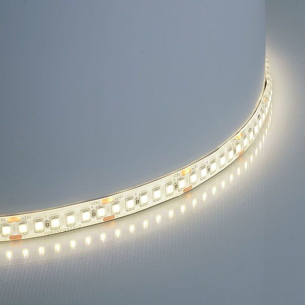 Светодиодная влагозащищенная лента Feron 16W/m 180LED/m 2835SMD холодный белый 5М LS512 51827