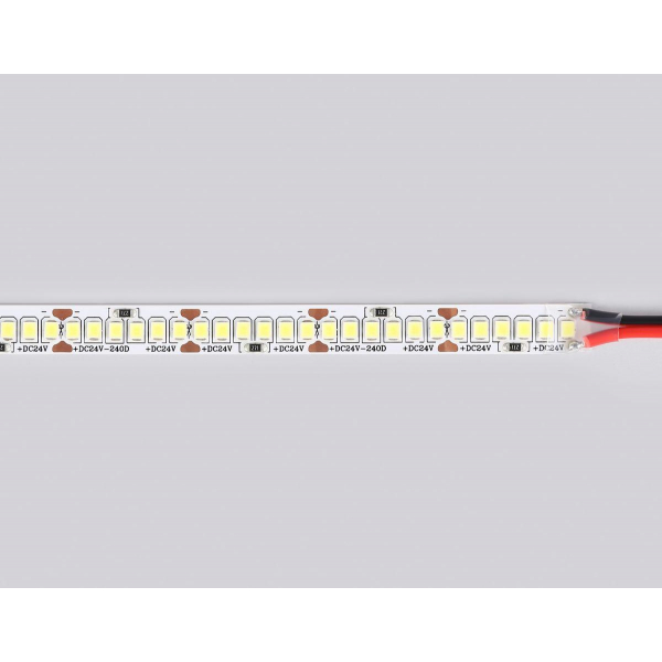 Светодиодная лента Ambrella Light 22W/m 240LED/m 2835SMD холодный белый 5M GS3503 Светодиодная лента Ambrella Light 22W/m 240LED/m 2835SMD холодный белый 5M GS3503