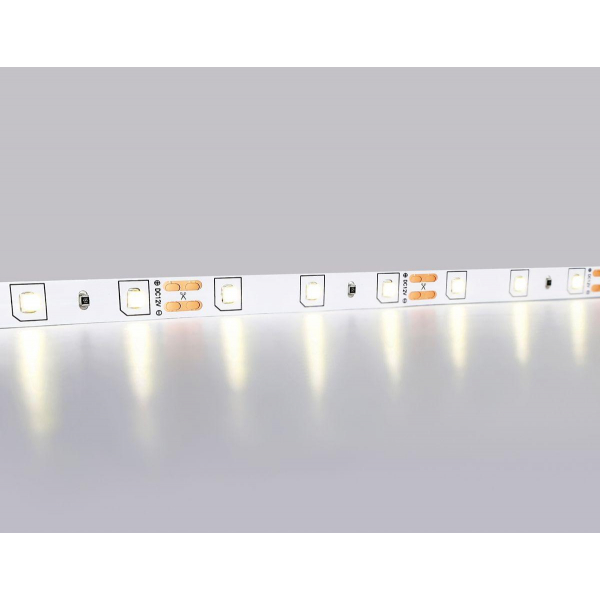 Светодиодная лента Ambrella Light 4,8W/m 60LED/m 2835SMD дневной белый 5M GS1002 Светодиодная лента Ambrella Light 4,8W/m 60LED/m 2835SMD дневной белый 5M GS1002