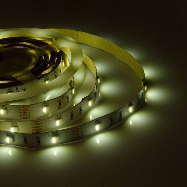 Светодиодная лента Apeyron 7,2W/m 30LED/m 5050SMD разноцветная/холодный белый 5M 00-100 Светодиодная лента Apeyron 7,2W/m 30LED/m 5050SMD разноцветная/холодный белый 5M 00-100