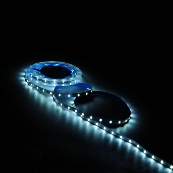 Светодиодная лента Gauss 4,8W/m 60LED/m 2835SMD нейтральный белый 5M BT006 Светодиодная лента Gauss 4,8W/m 60LED/m 2835SMD нейтральный белый 5M BT006