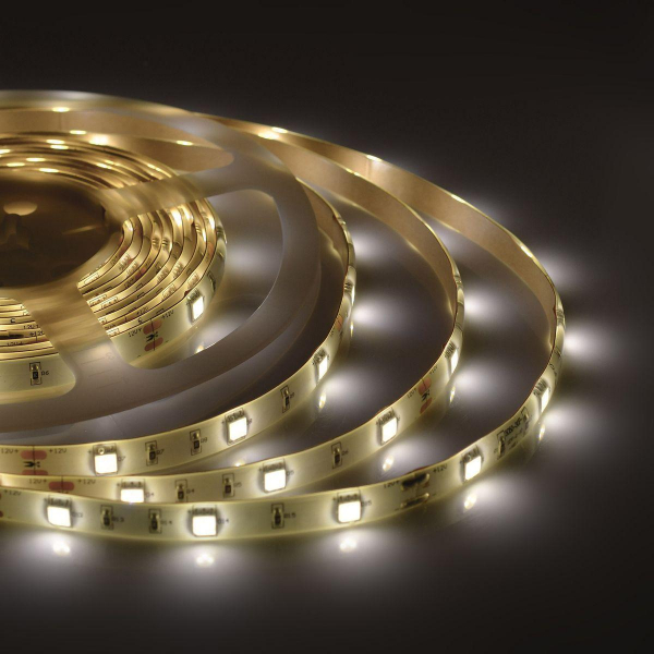 Светодиодная влагозащищенная лента Apeyron 7,2W/m 30LED/m 5050SMD теплый белый 5M 10-02 Светодиодная влагозащищенная лента Apeyron 7,2W/m 30LED/m 5050SMD теплый белый 5M 10-02