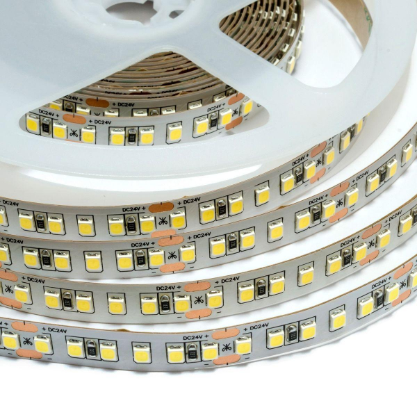 Светодиодная лента Apeyron 26W/m 240LED/m 2835SMD холодный белый 5M 00-302 Светодиодная лента Apeyron 26W/m 240LED/m 2835SMD холодный белый 5M 00-302