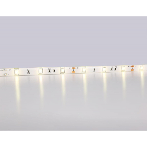 Светодиодная влагозащищенная лента Ambrella Light 7,2W/m 30LED/m 5050SMD теплый белый 5M GS1901 Светодиодная влагозащищенная лента Ambrella Light 7,2W/m 30LED/m 5050SMD теплый белый 5M GS1901